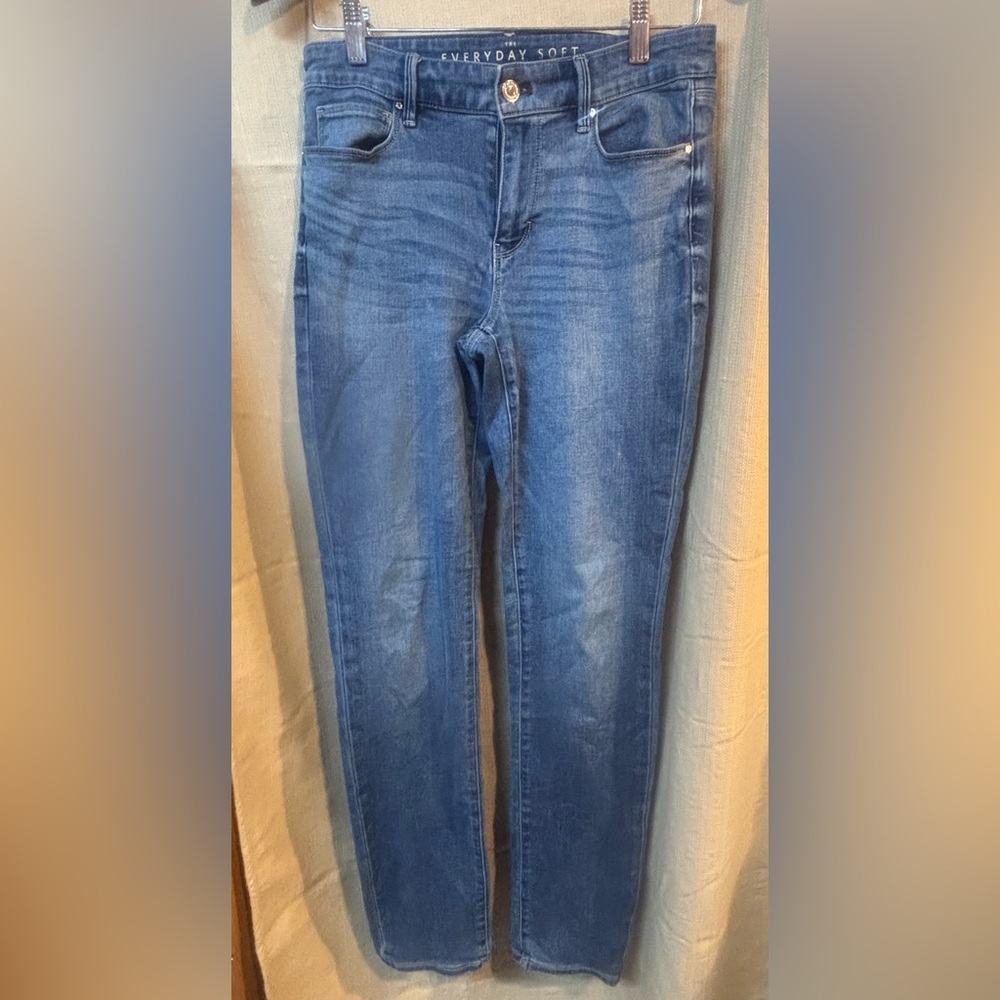 White Black Women's Blue Jeans size 6 slim